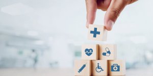Pourquoi opter pour une formation en sante en 2025 ?
