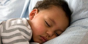 Les solutions naturelles pour aider a l’endormissement de son enfant