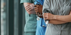 Qu-est-ce qu-une clinique SMR et quels sont ses avantages pour les patients ?