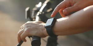 Bracelets connectes : 3 usages de ces appareils en sante