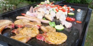 Plancha : comment bien l-utiliser et l-entretenir ?