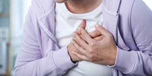Pres d’1 femme sur 4 est susceptible de developper une arythmie cardiaque apres la menopause
