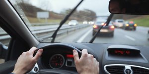 Les medicaments a proscrire au volant : un avertissement a prendre tres au serieux