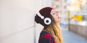 Sante auditive : pour que le smartphone reste l’ami des jeunes