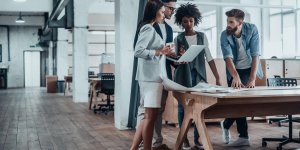 Travailler debout peut vous faire perdre les calories