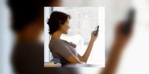 Rappels de rendez-vous, suivi des traitements : de plus en plus d’hopitaux se convertissent aux SMS