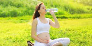 Perturbateurs endocriniens et cancerigenes : les femmes enceintes toujours trop exposees