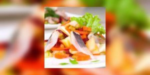 Salade de pamplemousse aux harengs fumes