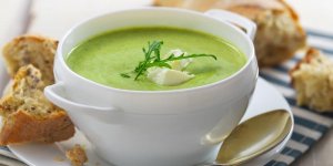 Veloute glace de courgettes a la menthe