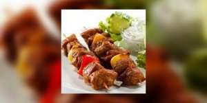 Brochettes d-agneau et de poires aux epices