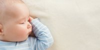 Mort subite du nourrisson : un test pour dépister les bébés à risque ?