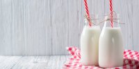 Boire du lait entier protégerait les enfants de l’obésité et du surpoids