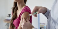 La vaccination contre les papillomavirus est-elle la solution contre le cancer du col ? 