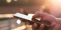 Comment l’usage du smartphone déforme nos mains