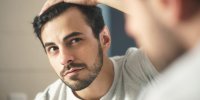 Finastéride : 3 hommes portent plainte pour effets indésirables irréversibles 