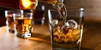 Démence : boire trop souvent de l’alcool augmente le risque