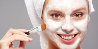 Gommage et masque pour le visage : mode d'emploi