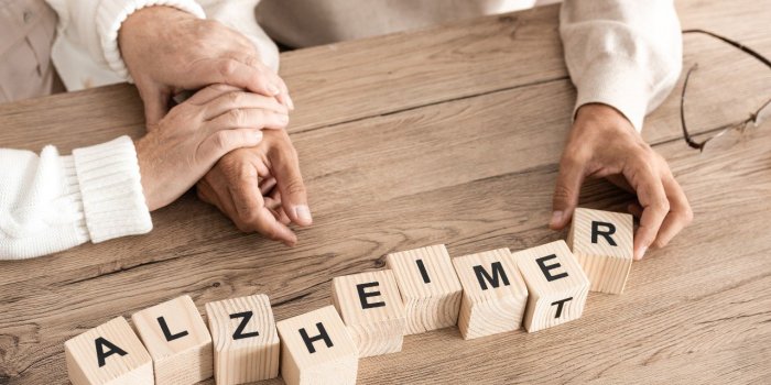 Alzheimer : les 10 signes avant-coureurs de la maladie