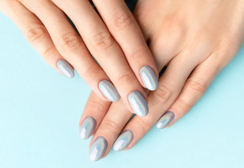 ongle reflet metalique 