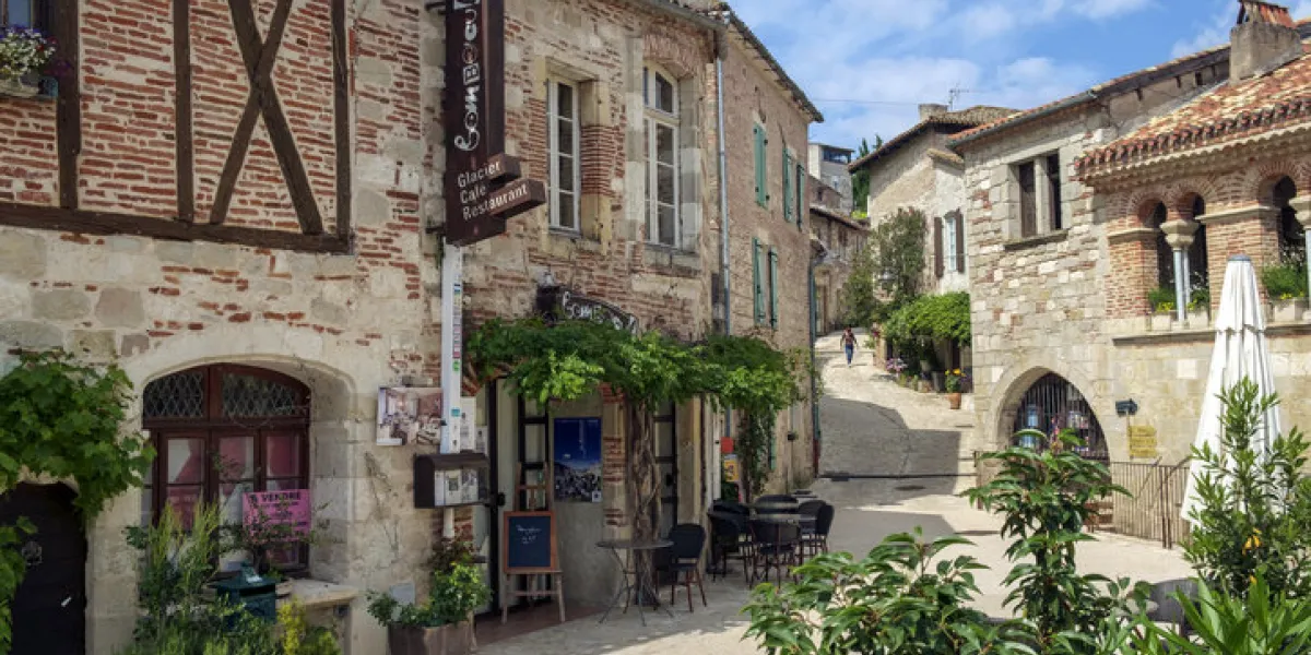 penne d'agenais, france - 14th june 2018 in early summer sunshine the picturesque streets of travel destination penne d'agenais are almost empty, lot et garonne, france penne d'agenais, france - 14th june 2018 in early summer sunshine the picturesque streets of travel destination penne d'agenais are almost empty, lot et garonne, france