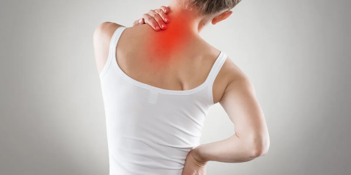 spine osteoporosis spinal cord problems on woman's back