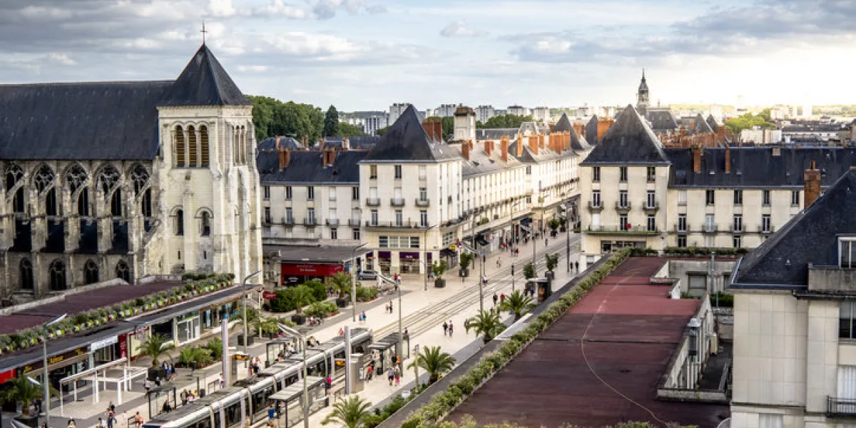 tramway de la ville de tours, vue aérienne