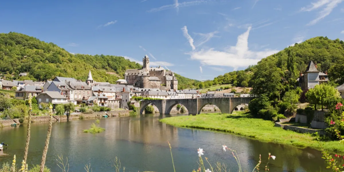 estaing village, central france