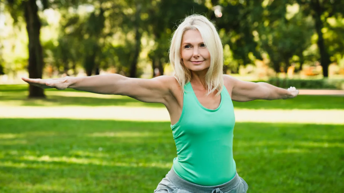 femme 50 ans dynamique