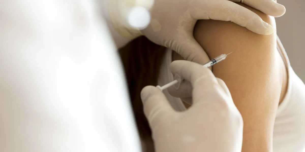doctor hand make patient insulin flu shot by syringe subcutaneous arm injection vaccination doctor hand make patient insulin flu shot by syringe subcutaneous arm injection vaccination
