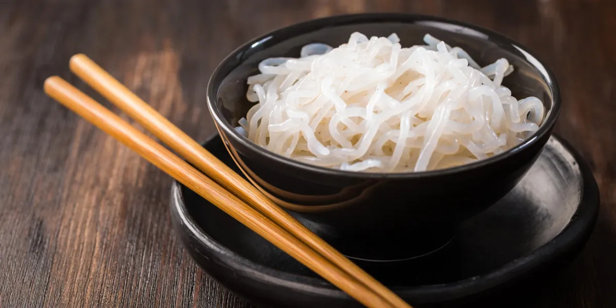 shirataki noodles (konjac) - japanese food shirataki noodles (konjac) - japanese food