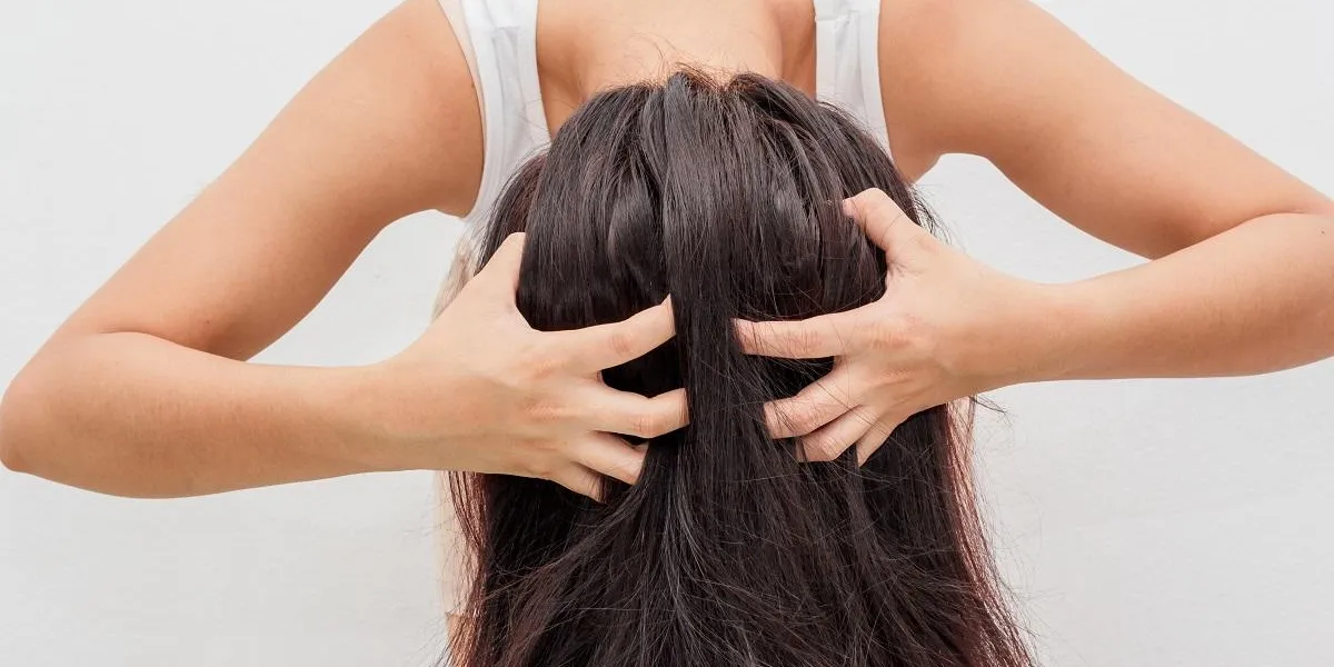 women itching scalp women itching scalp