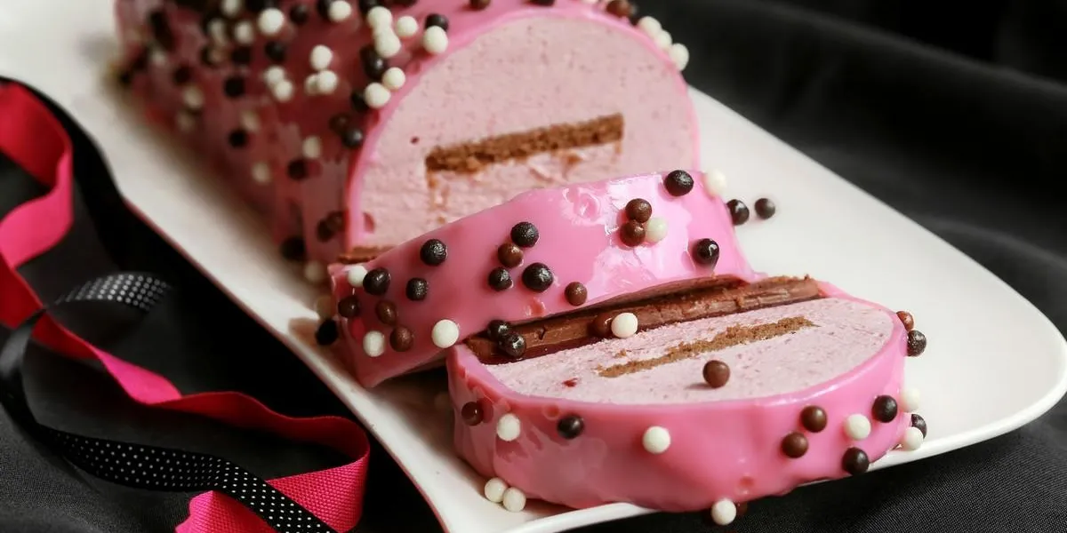 bûche framboise chocolat surprise bûche framboise chocolat surprise