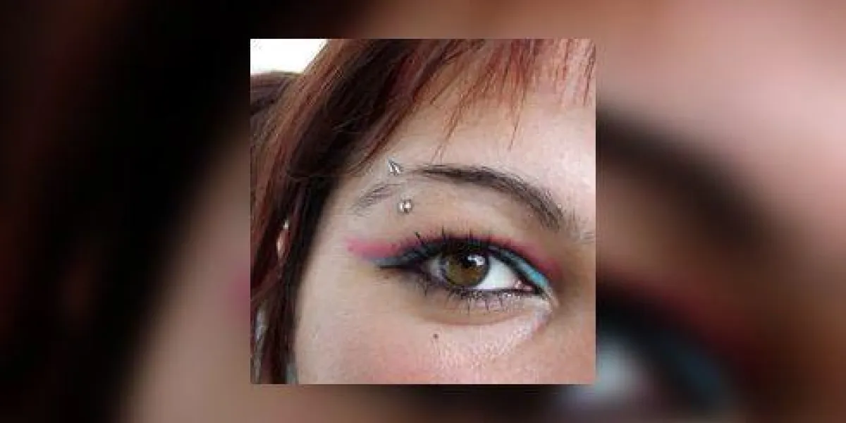 piercing à l'arcade