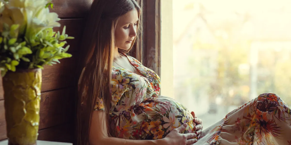 beauté femme enceinte enceinte ventre belle femme enceinte attend bébé concept de maternité