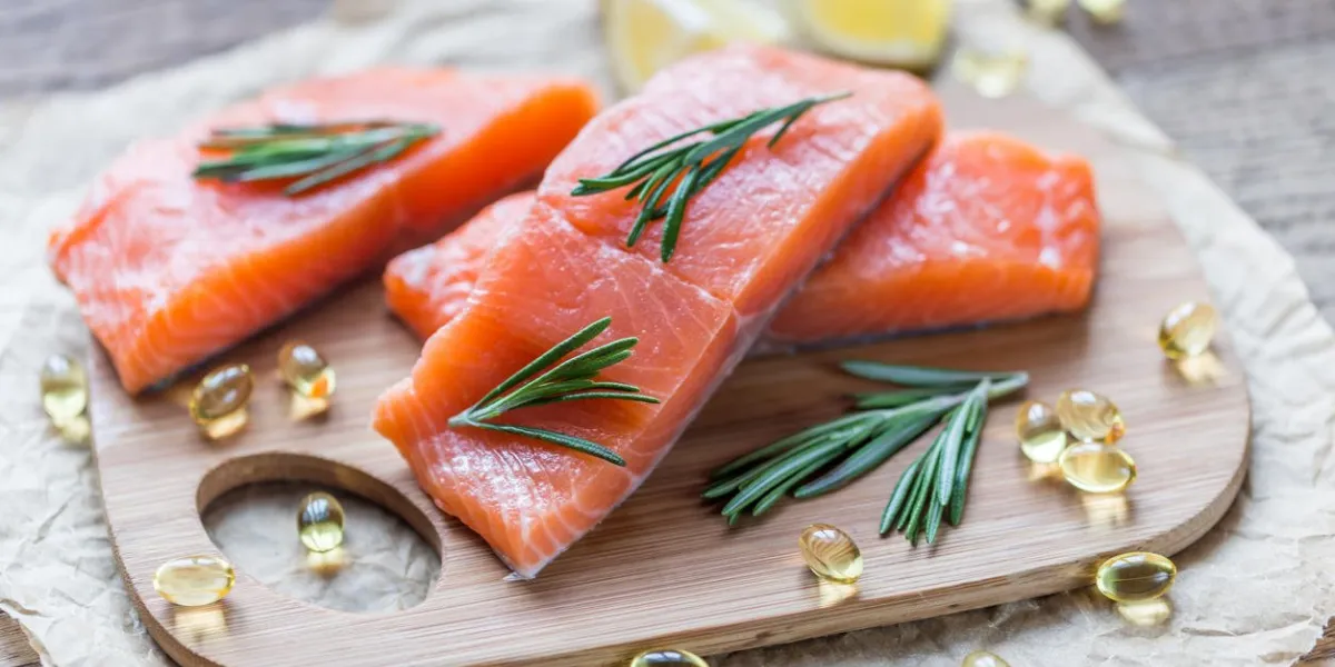 sources of omega-3 acid (salmon and omega-3 pills)