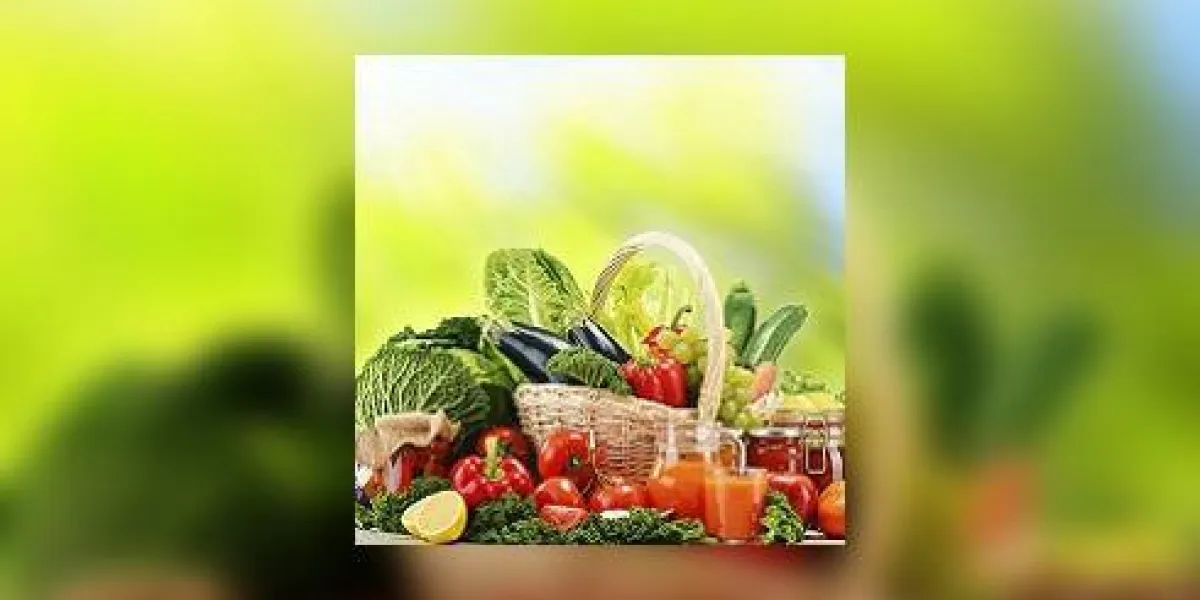 régime équilibré à base de légumes biologiques crus