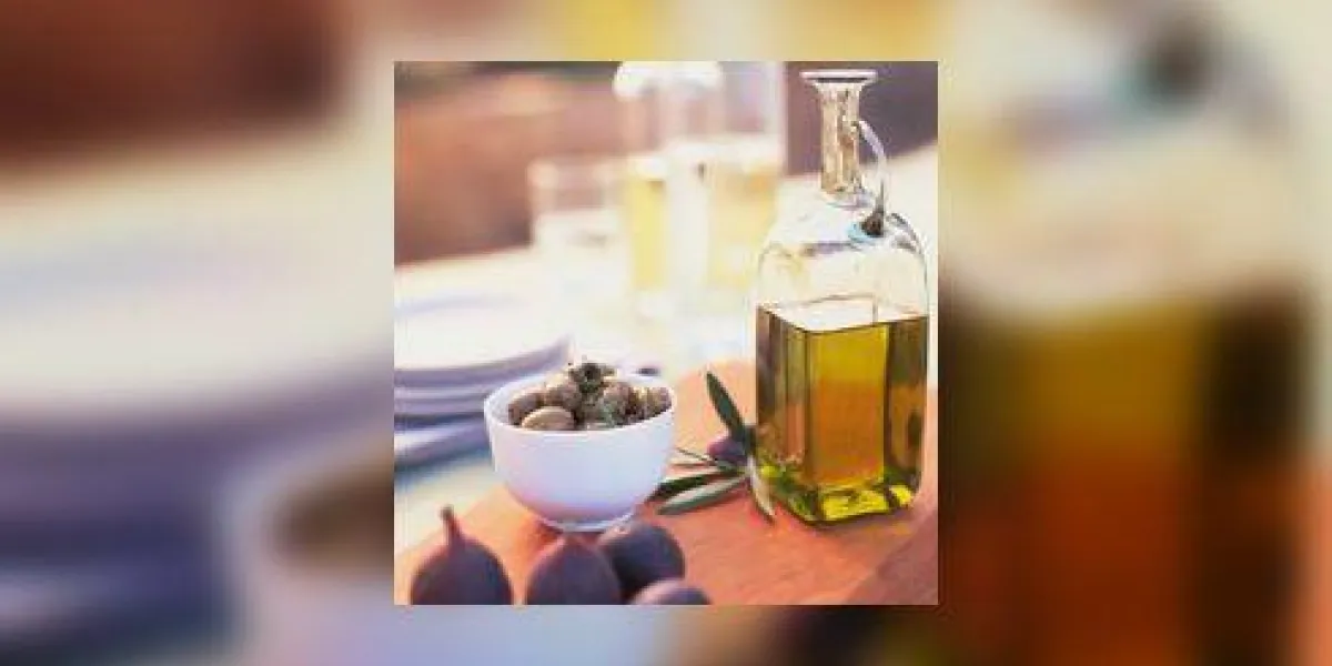 figues, olives et huile d'olive figues, olives et huile d'olive