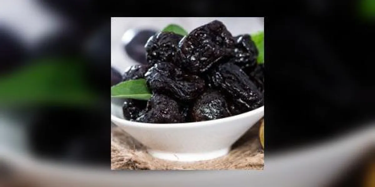 prunes fraîches séchées prunes fraîches séchées