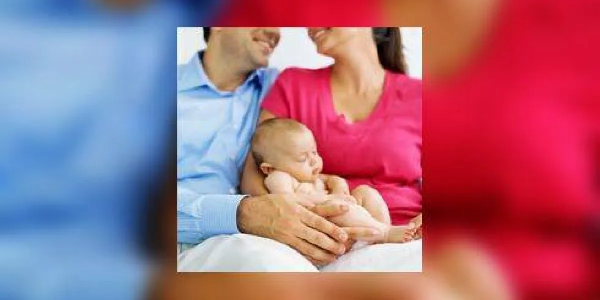 mi section vue d'un couple d'âge moyen avec leur fils