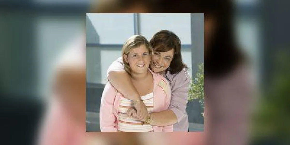 mère et fille souriante