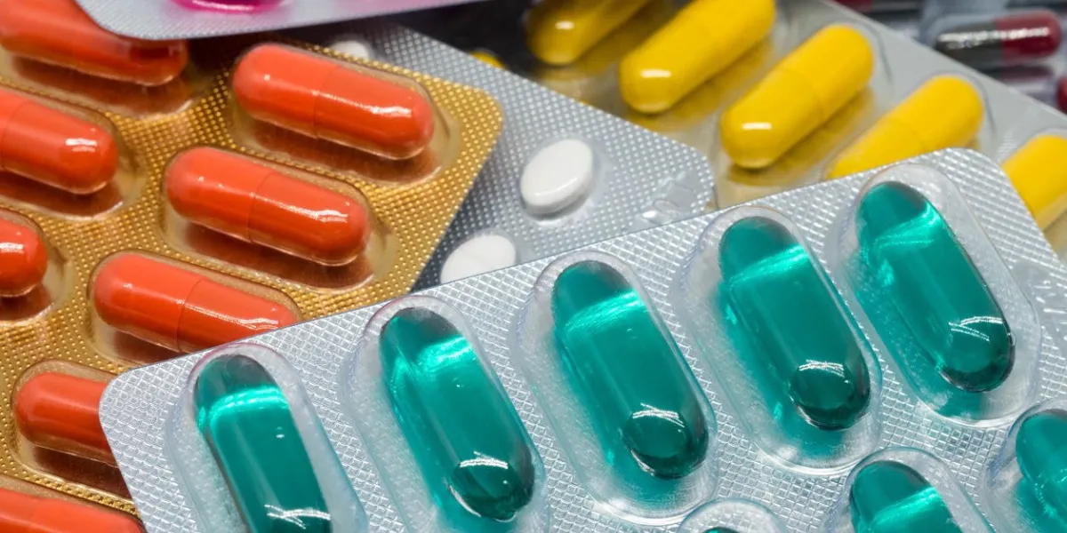 colorful gelatin capsules pills and tablets in blister pack colorful gelatin capsules pills and tablets in blister pack