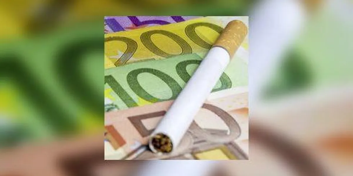 billets en euros avec cigaret billets en euros avec cigaret