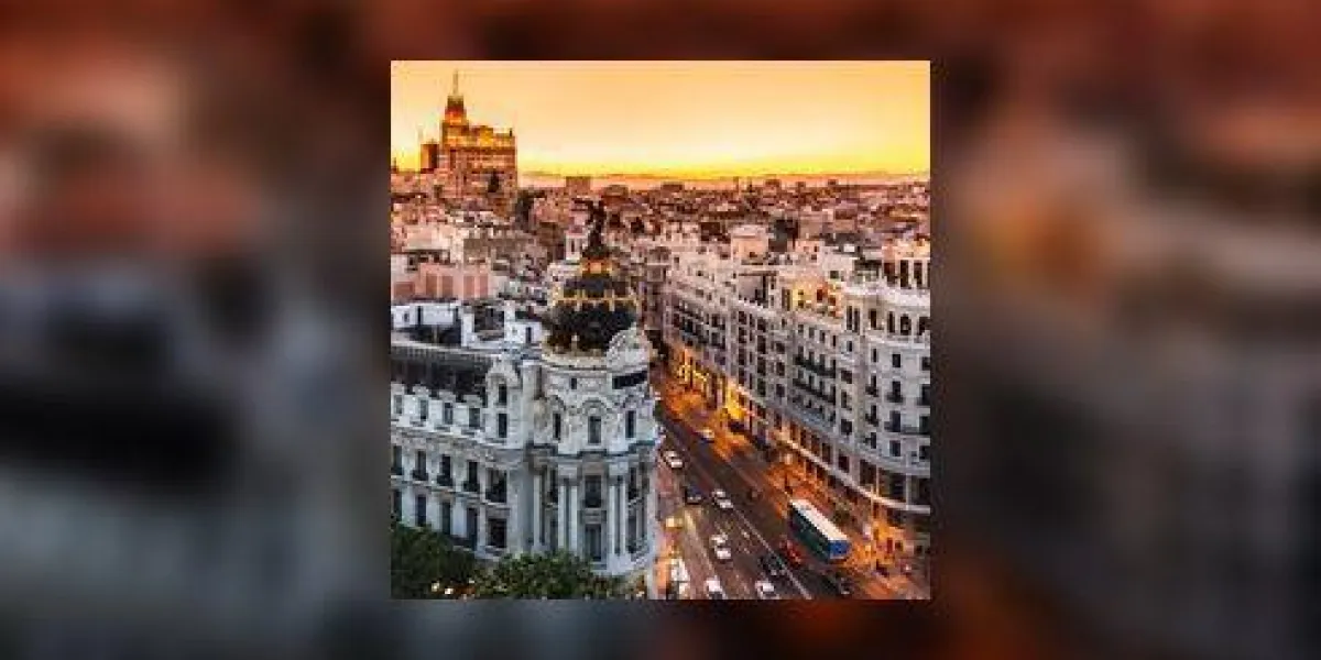 vue panoramique de gran via, madrid, espagne