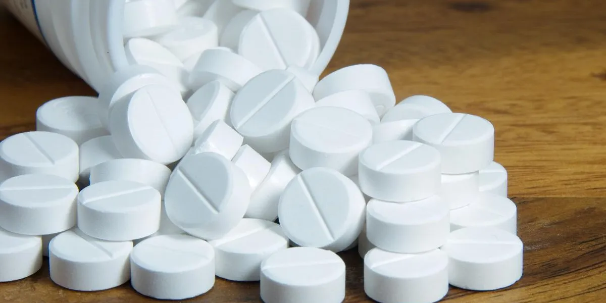 oral medicine, paracetamol,white pills oral medicine, paracetamol,white pills