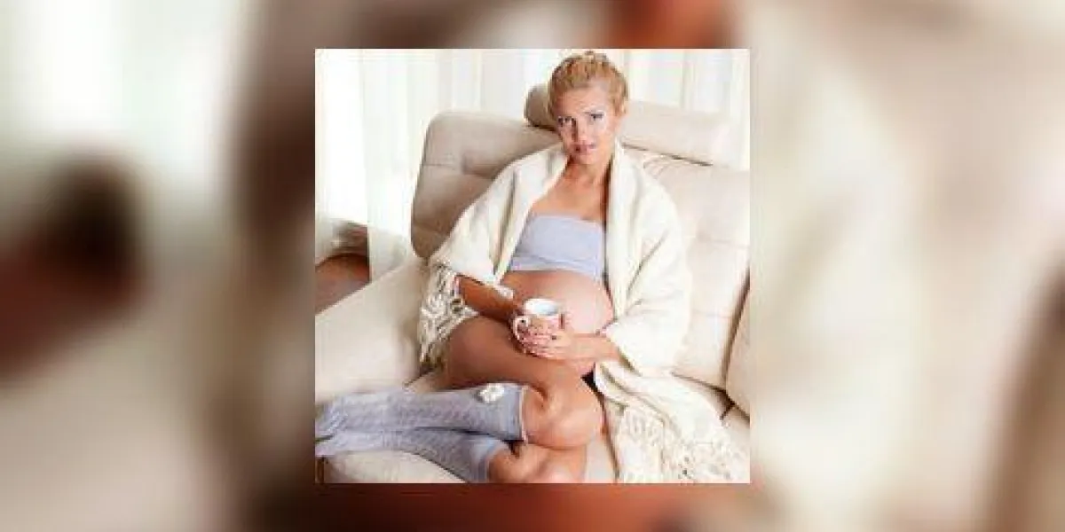 femme enceinte à la maison