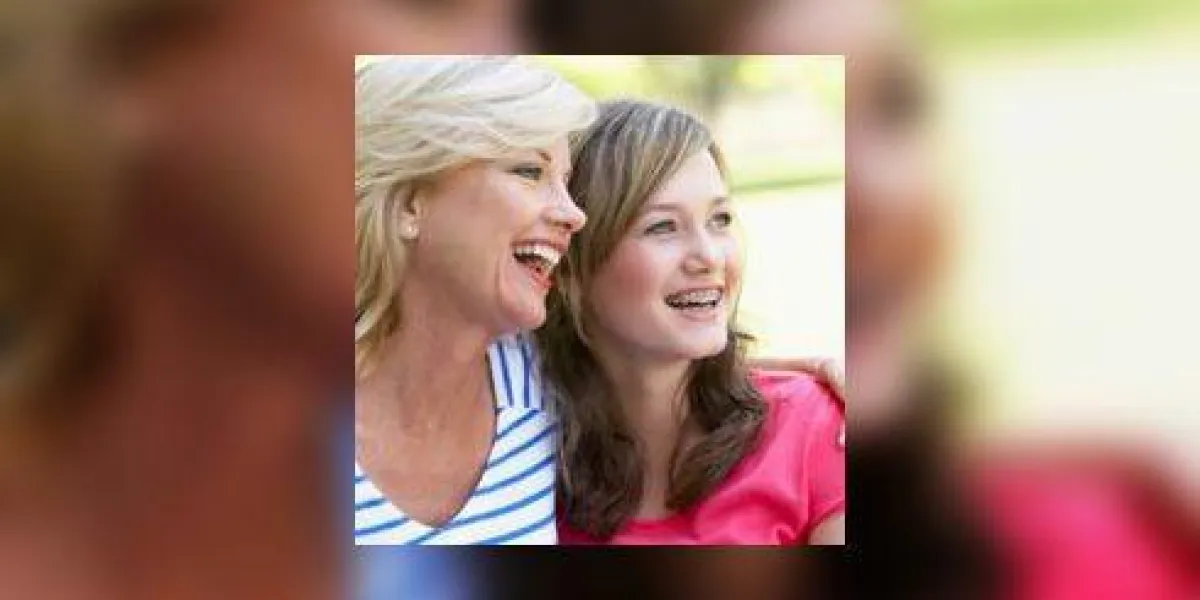 femme et sa fille adolescente