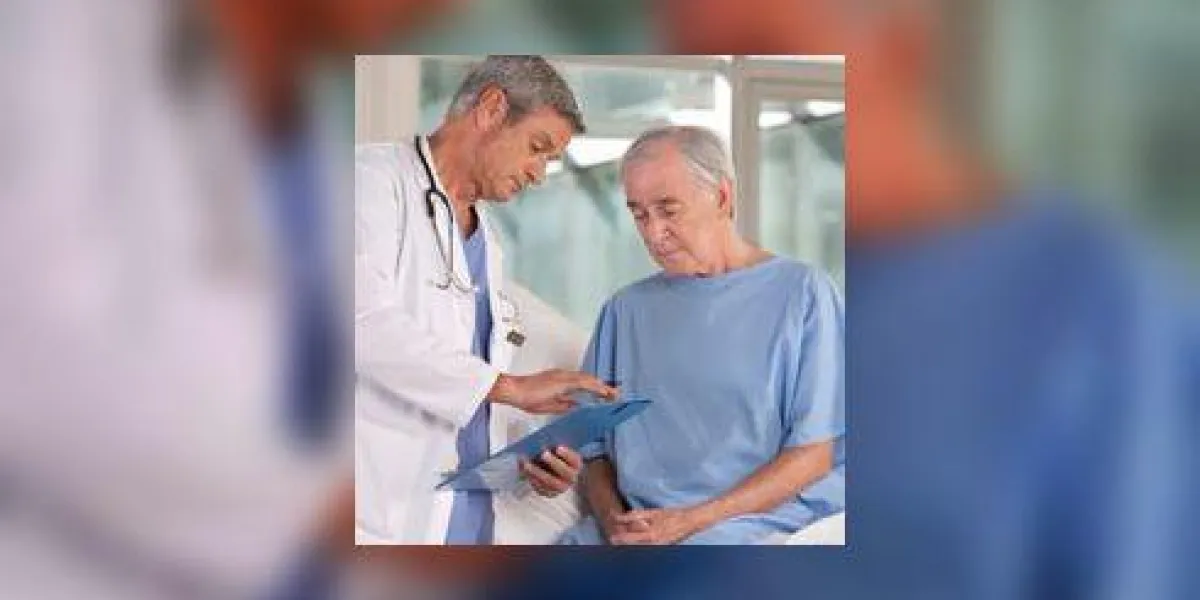 médecin discutant des problèmes de santé avec le patient