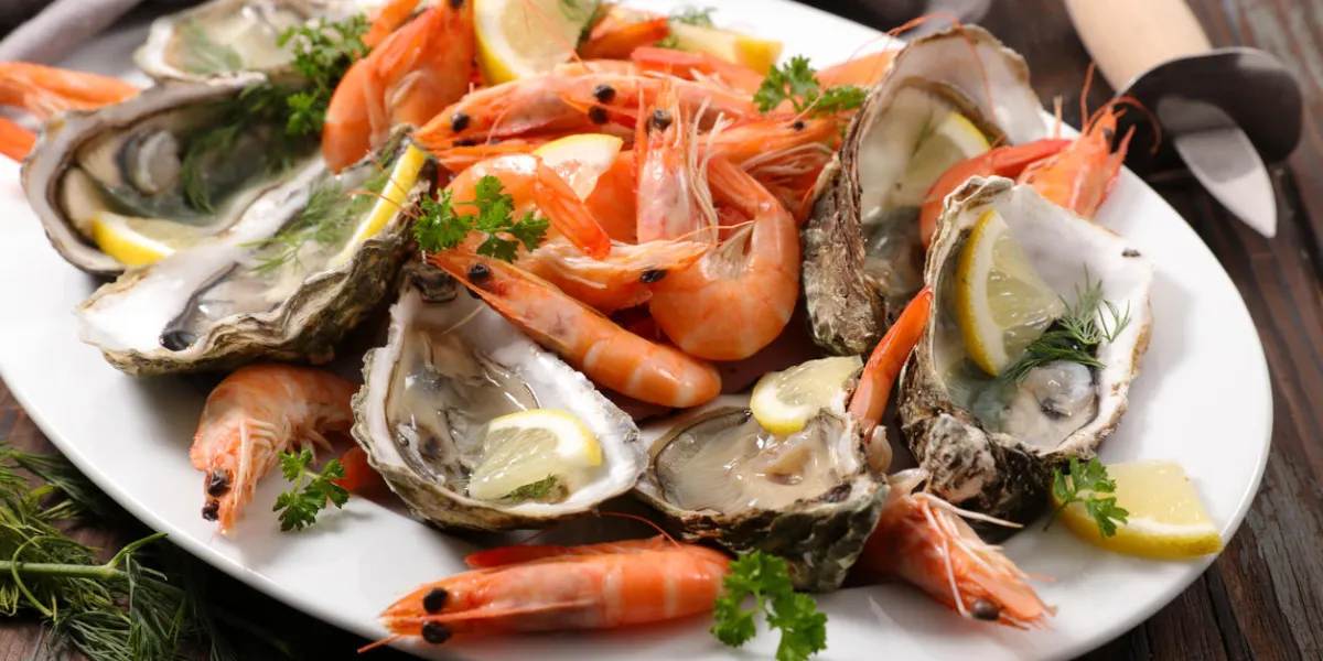assorted fresh seafood platter