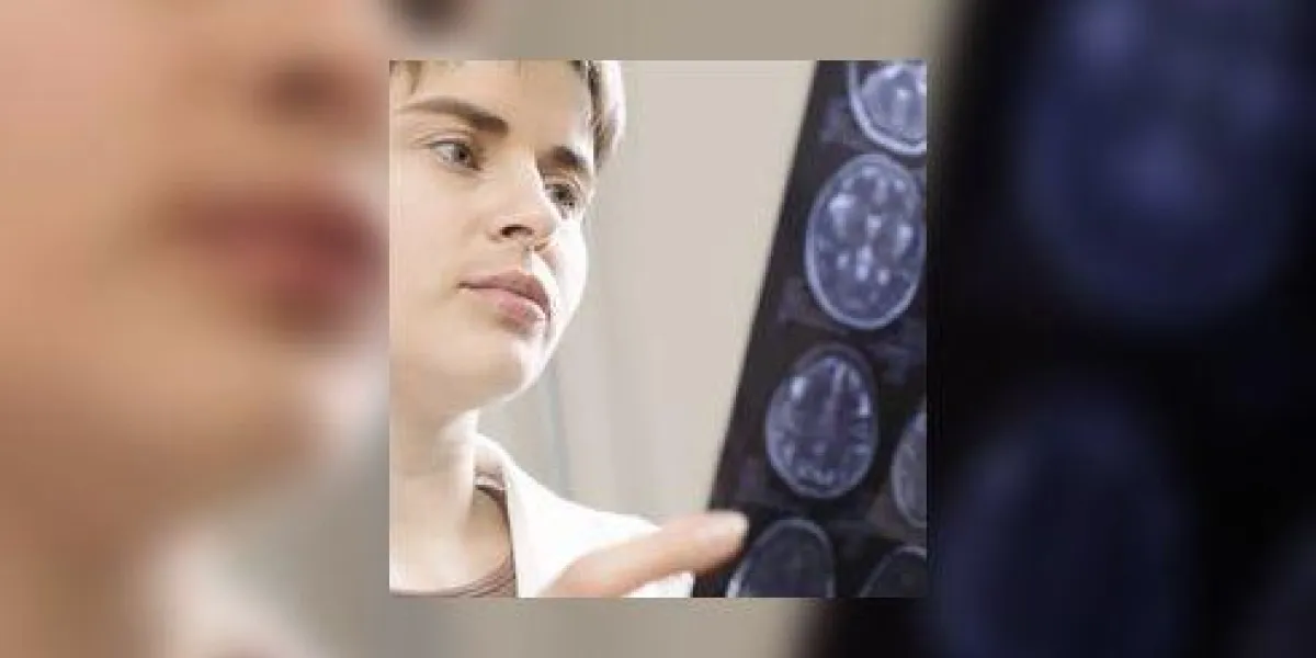 femme médecin, analyse, chat, balayage