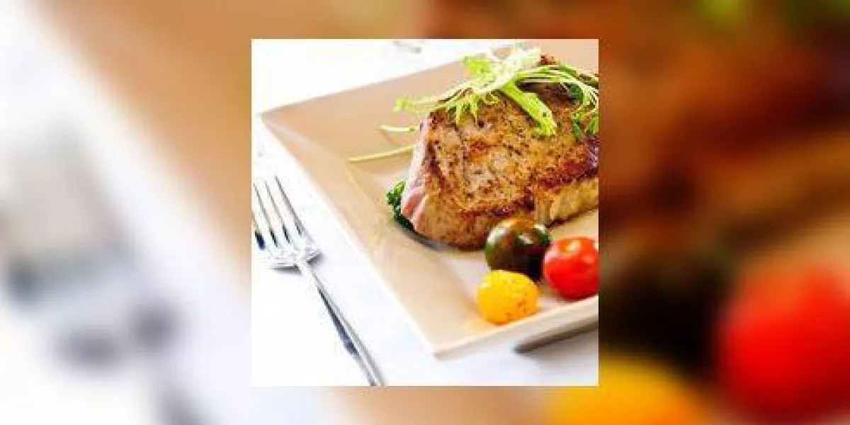 dîner gastronomique de côtelette de veau et légumes dîner gastronomique de côtelette de veau et légumes